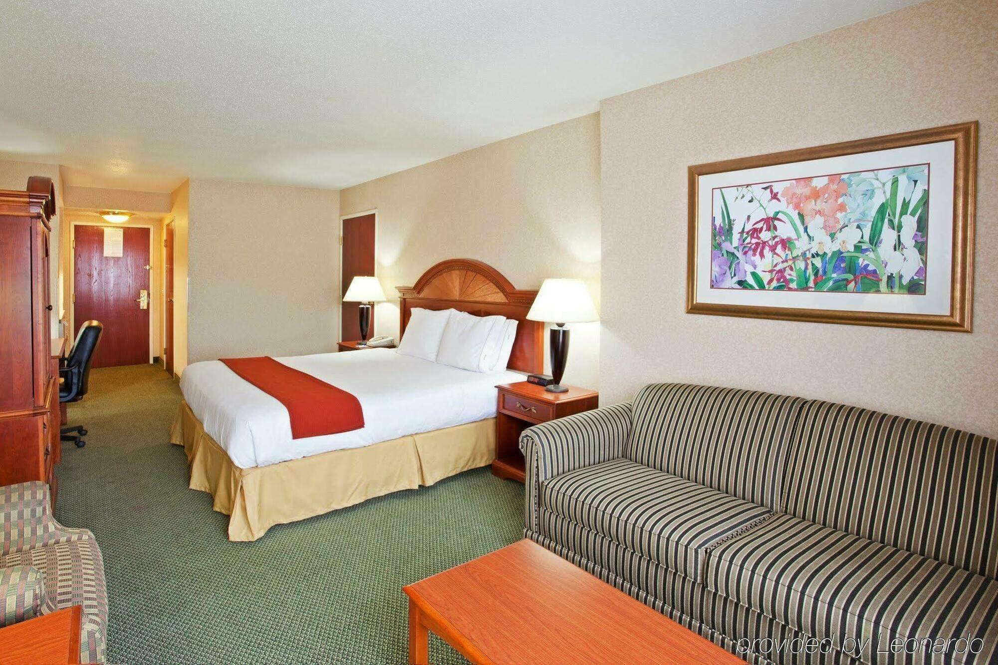 Holiday Inn Express Pittsburgh-Bridgeville By Ihg Exterior foto