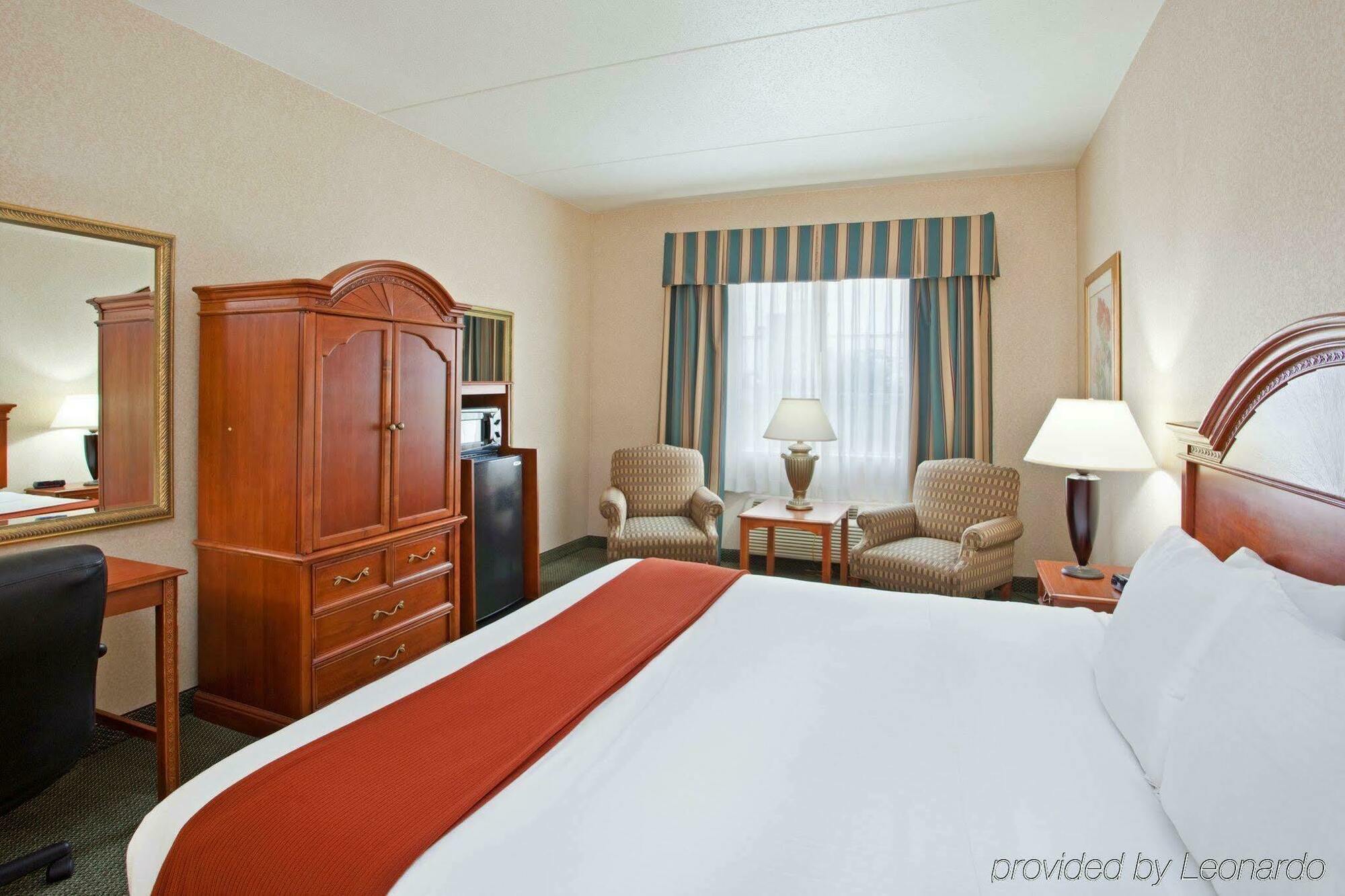 Holiday Inn Express Pittsburgh-Bridgeville By Ihg Exterior foto